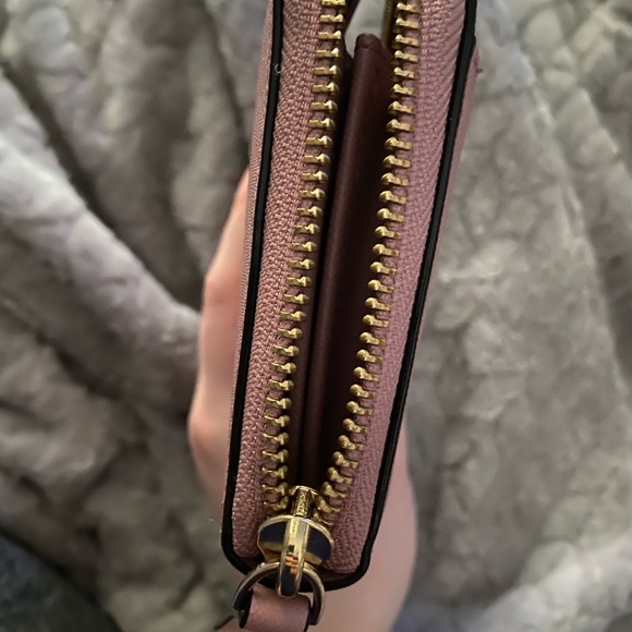 Kate Spade Wallet - Picture 6 of 6